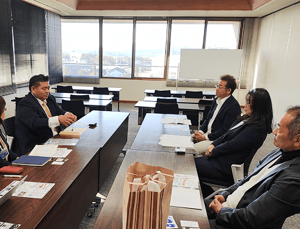 姉妹都市羽作商店街の方々との会議